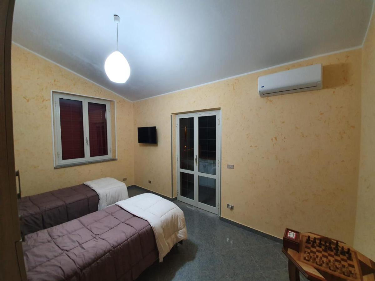 Casa Paradiso Apartment ปาลมี ภายนอก รูปภาพ