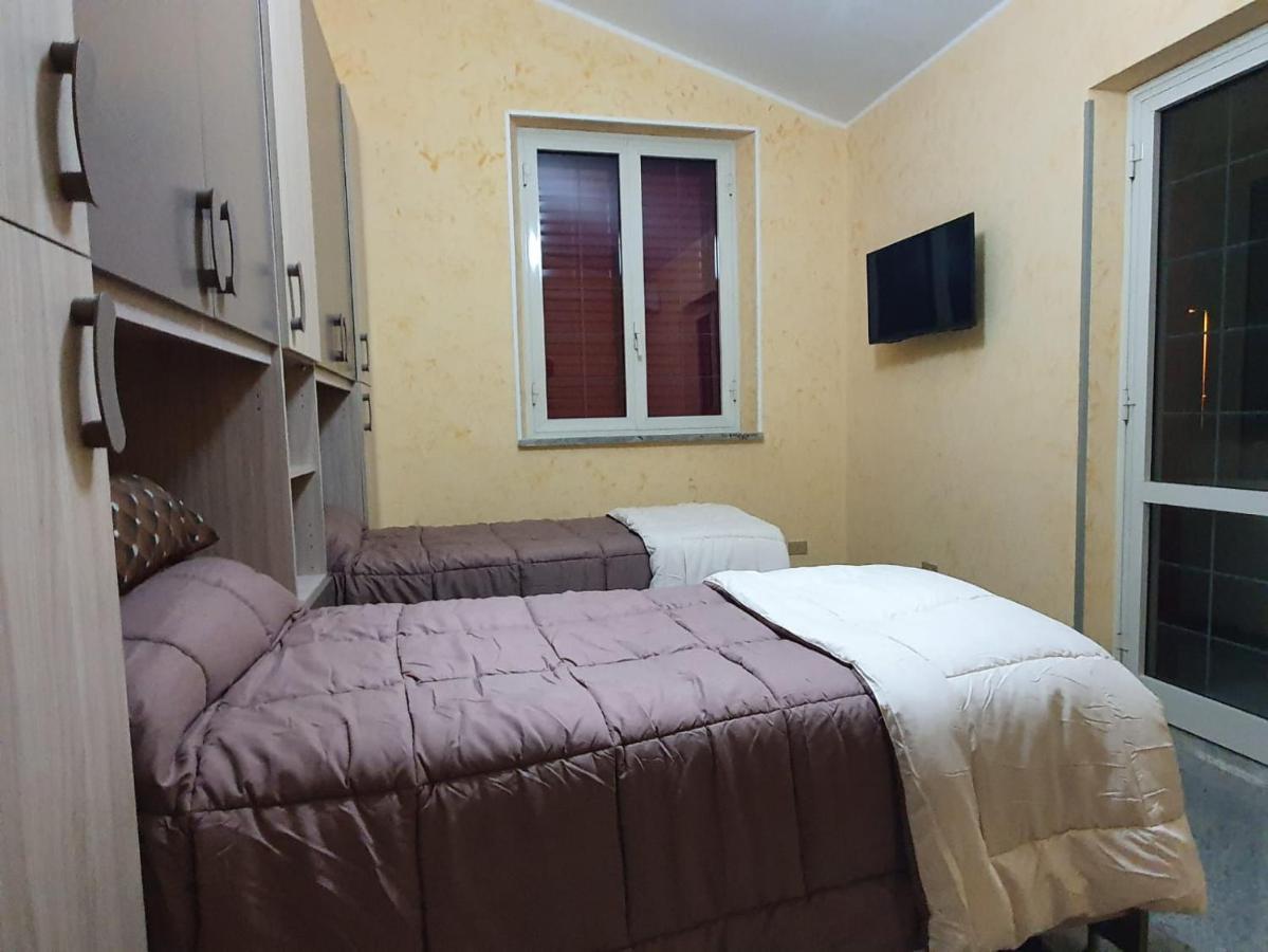 Casa Paradiso Apartment ปาลมี ภายนอก รูปภาพ