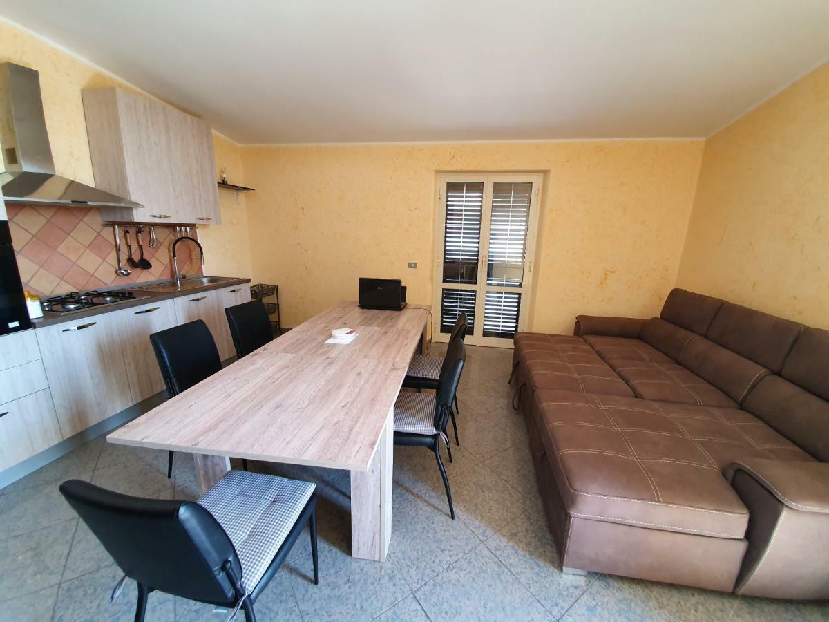 Casa Paradiso Apartment ปาลมี ภายนอก รูปภาพ