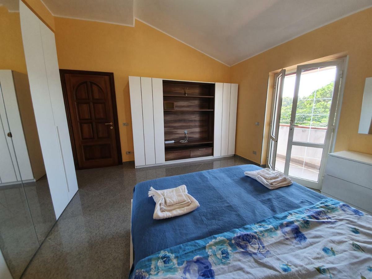 Casa Paradiso Apartment ปาลมี ภายนอก รูปภาพ