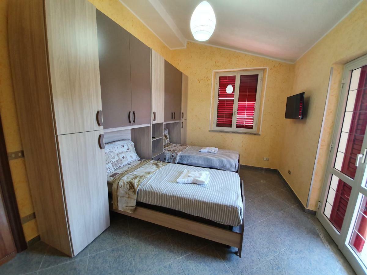 Casa Paradiso Apartment ปาลมี ภายนอก รูปภาพ